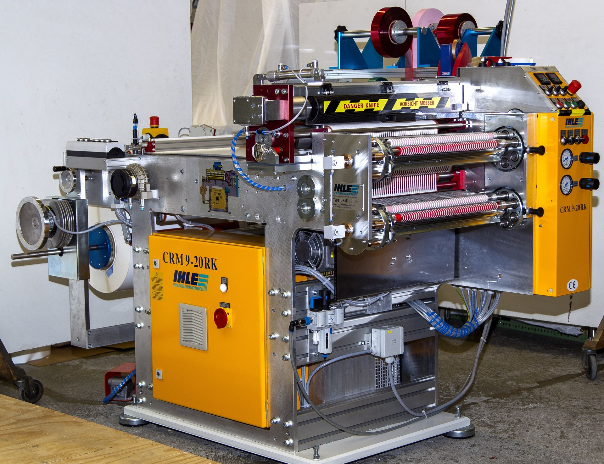 IHLE CRM 9 Rollenschneid- und Wickelmaschine